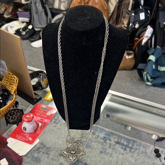 Silver 2 Chain Necklace with filigree pendant - Picture 1 of 3